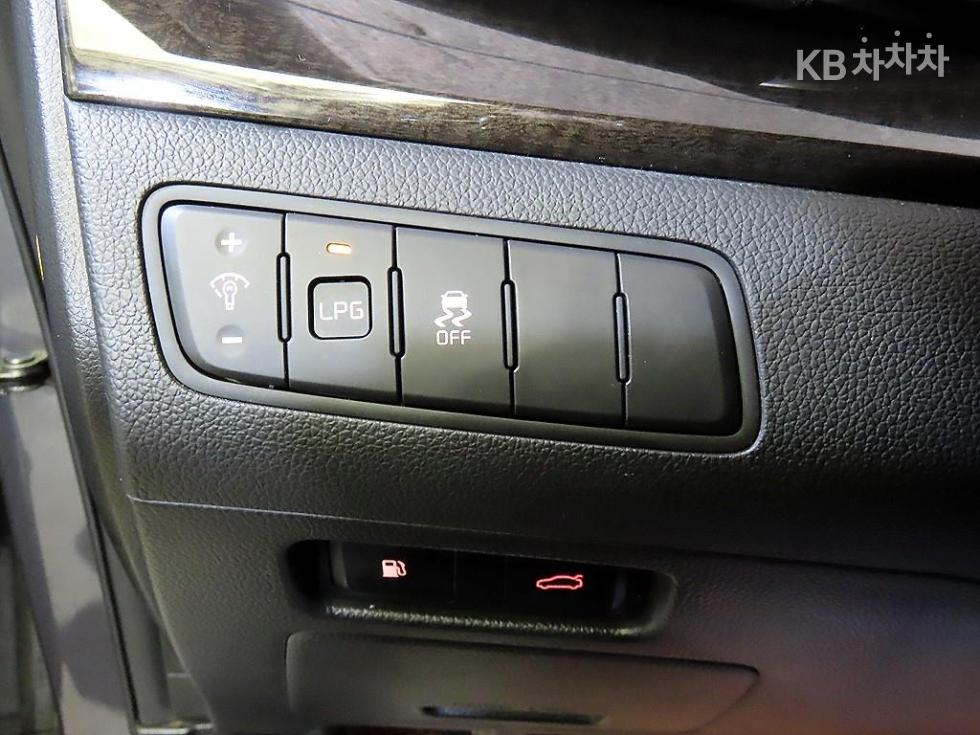 2014 - kia k7