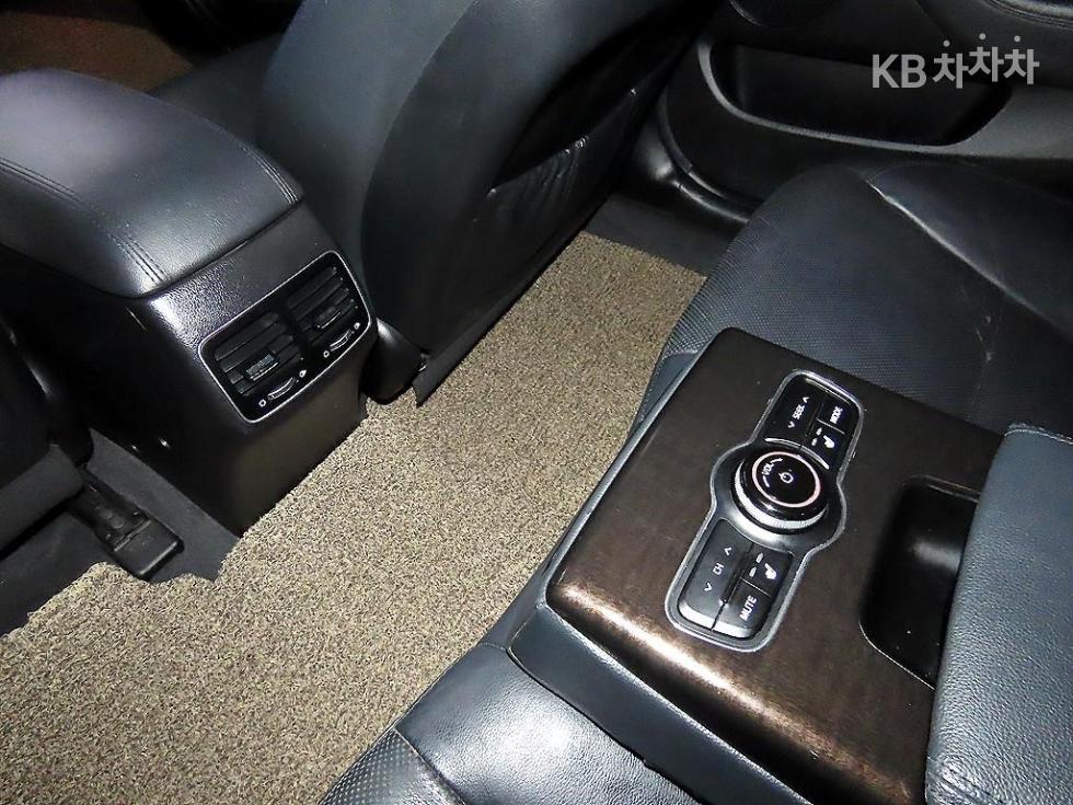 2014 - kia k7