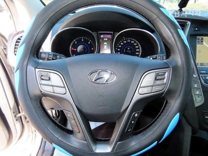 Hyundai Maxcruz Diesel e-VGT 2.2 2WD Exclusive Special 9