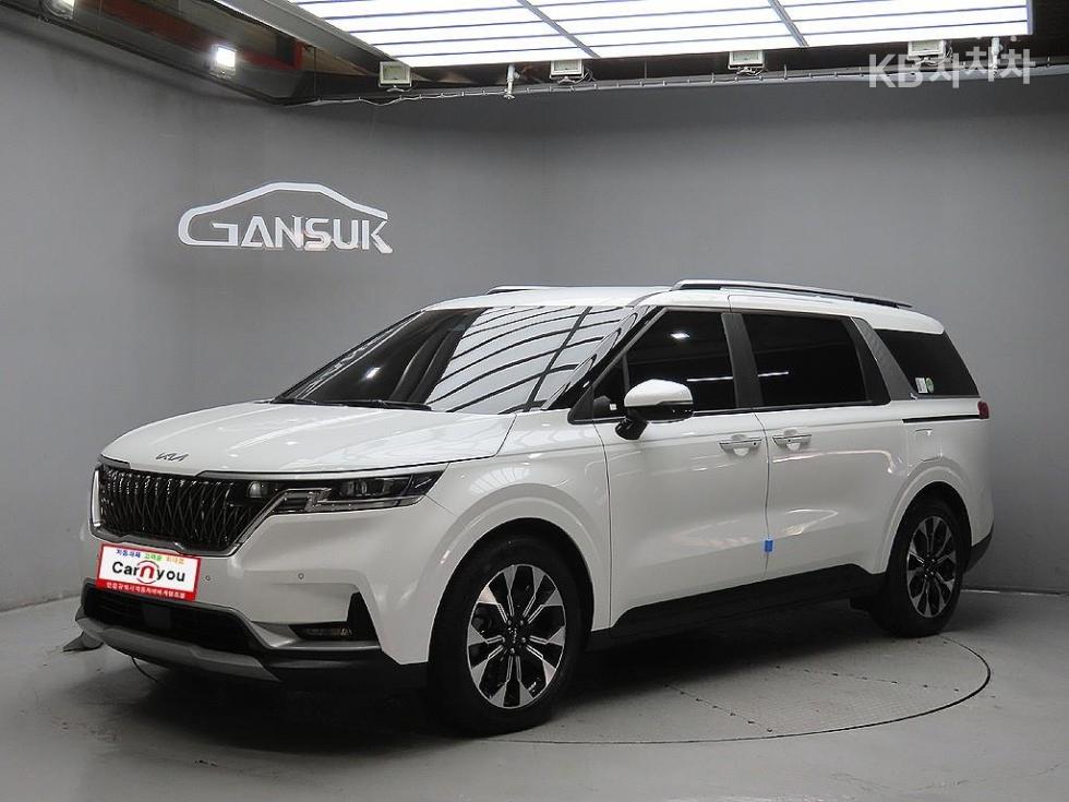 Kia Carnival — miniaturë 2