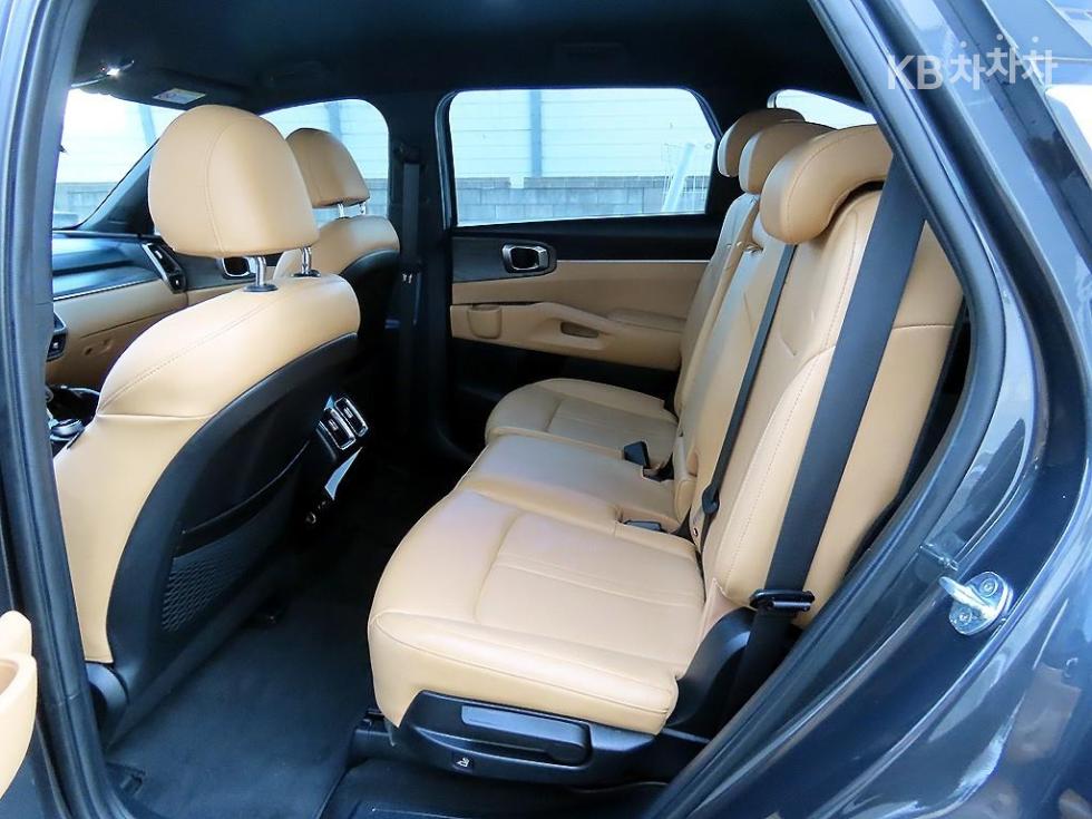 2022 - kia sorento