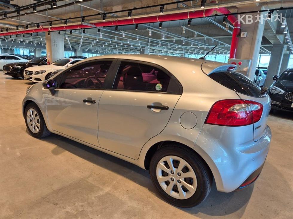 2012 - kia pride