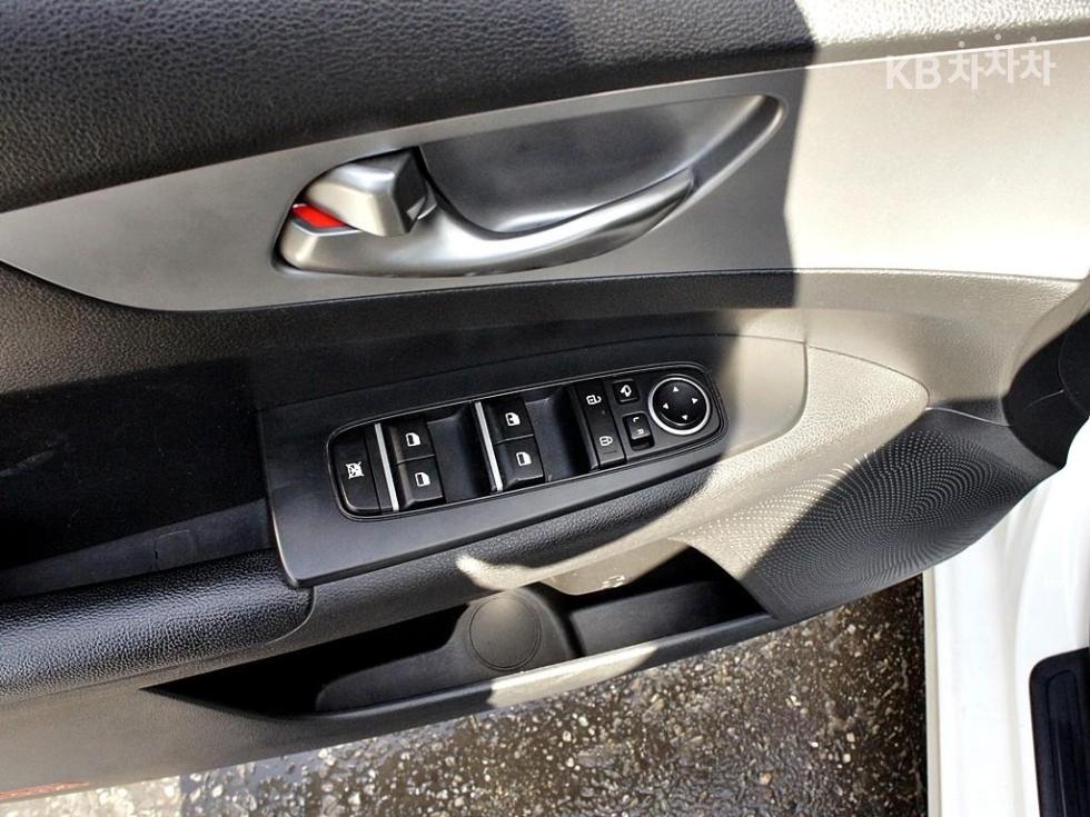 2022 - kia k3