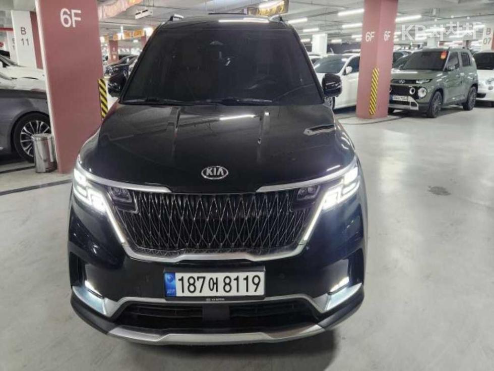 2021 - kia carnival