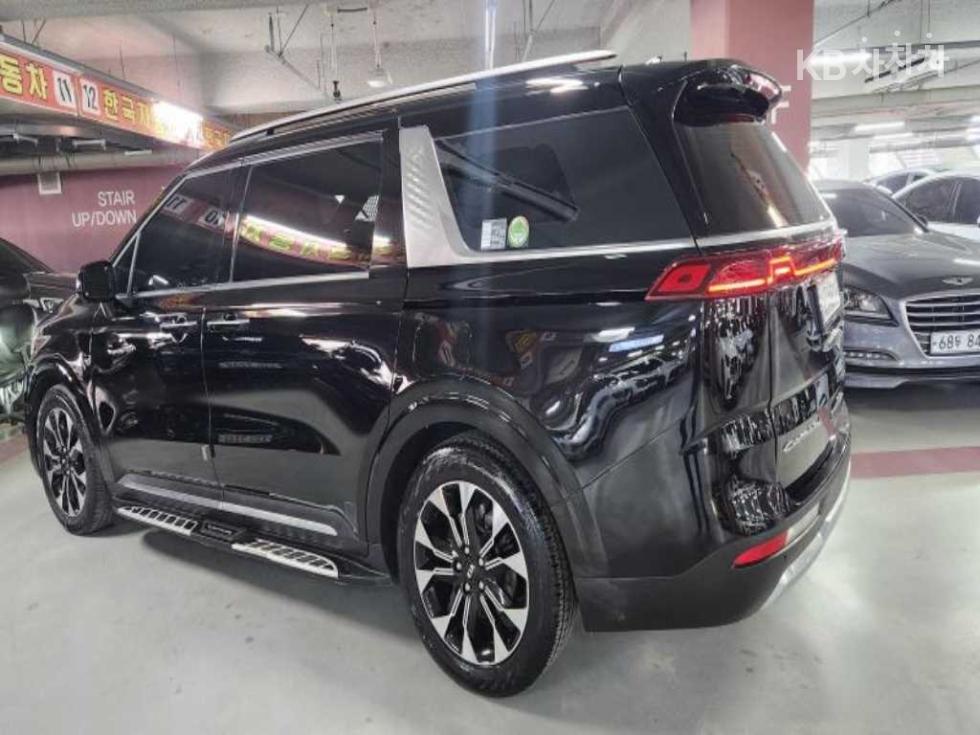 2021 - kia carnival