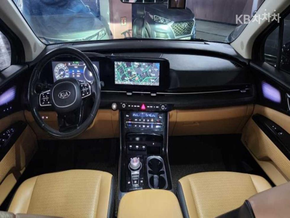 2021 - kia carnival