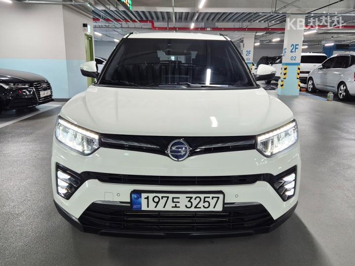 KG Mobility (Ssangyong) Tivoli Gasoline V3 2WD Base Type 3