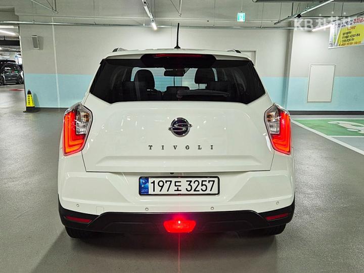 KG Mobility (Ssangyong) Tivoli Gasoline V3 2WD Base Type 6