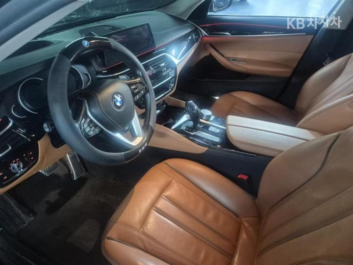 BMW 5 Series G30 520d Luxury Special Edition 6
