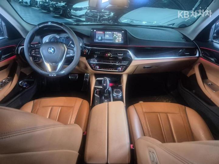 BMW 5 Series G30 520d Luxury Special Edition 7