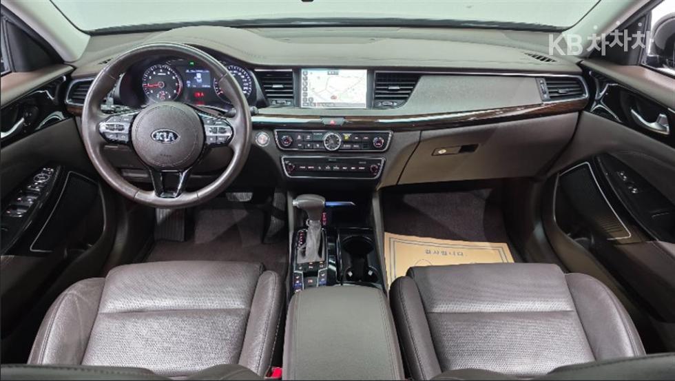 2019 - kia k7