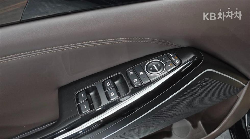 2019 - kia k7