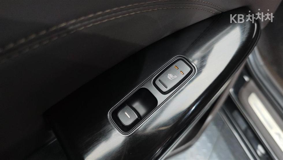 2019 - kia k7