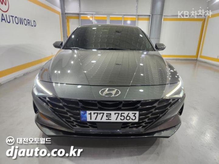 Hyundai Avante CN7 1.6 Gasoline Modern