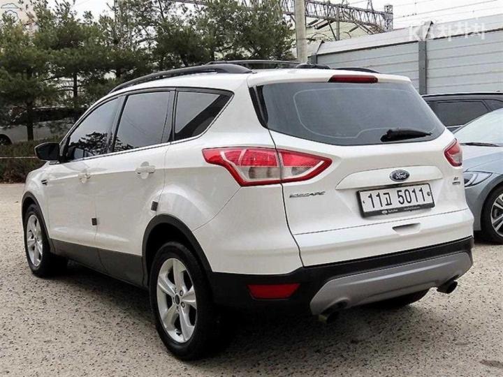 Ford Escape 2.0 4