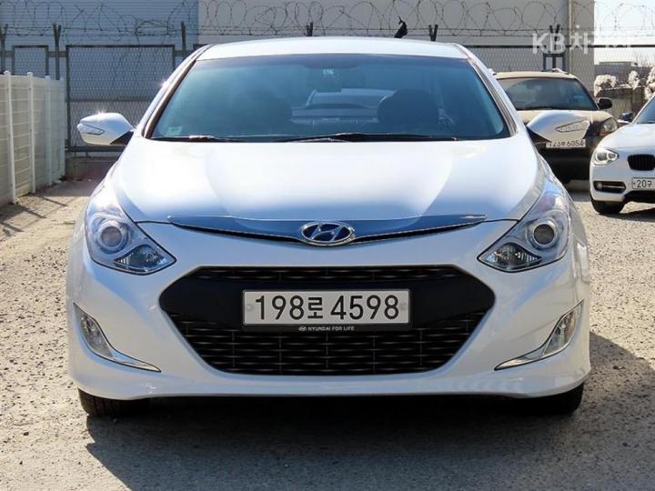 Hyundai Sonata Hybrid 2.0 Royal