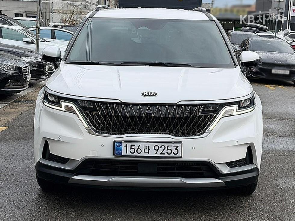 2021 - kia carnival