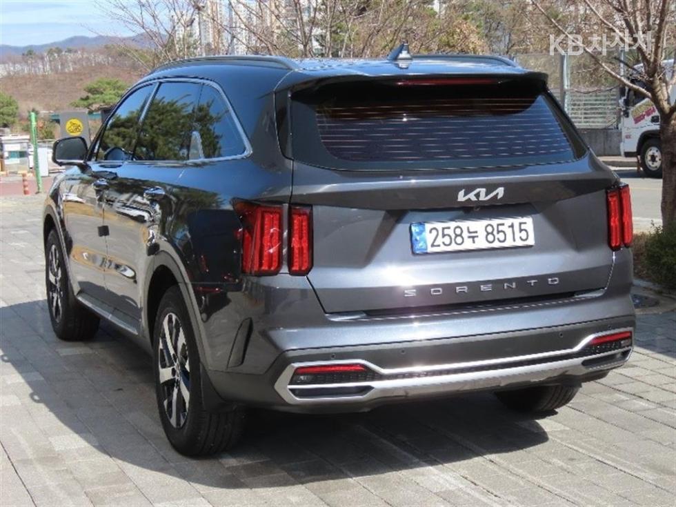 2022 - kia sorento