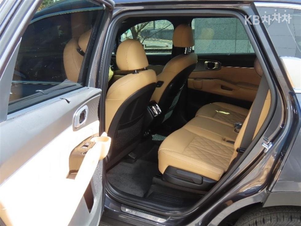2022 - kia sorento