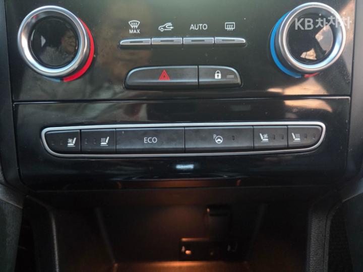 Renault QM6 New 2.0 LPe 2WD PREMIERE 9