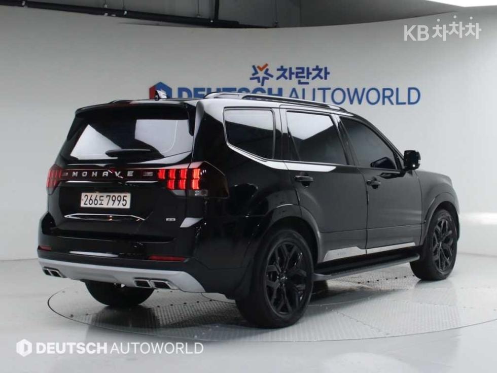 2022 - kia mohave