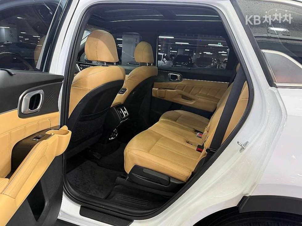 2023 - kia sorento