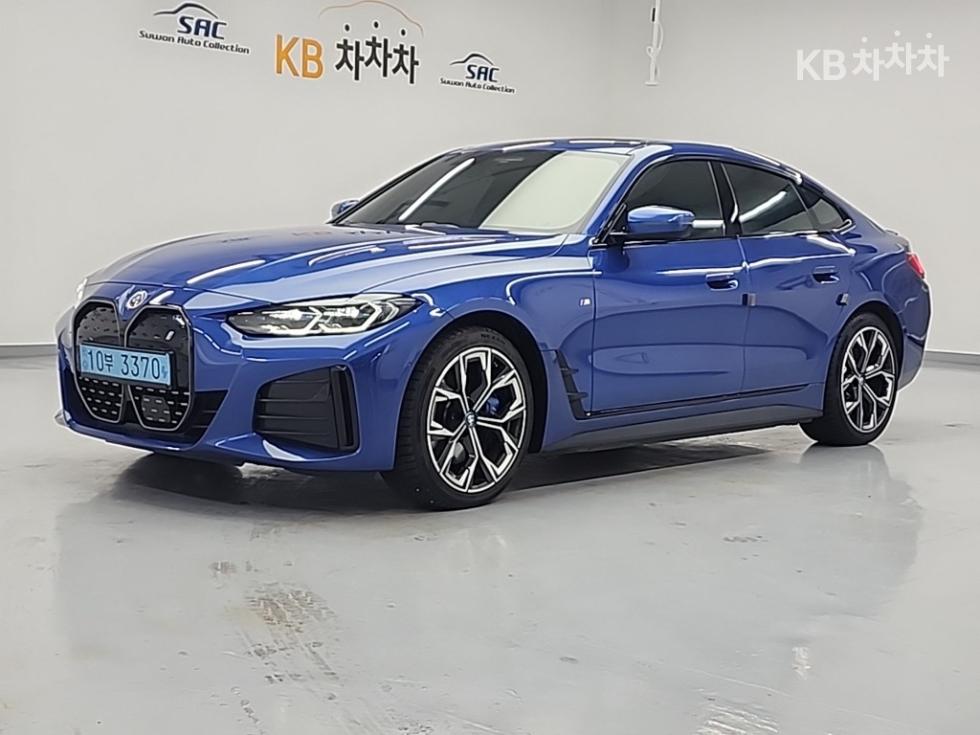 BMW i4