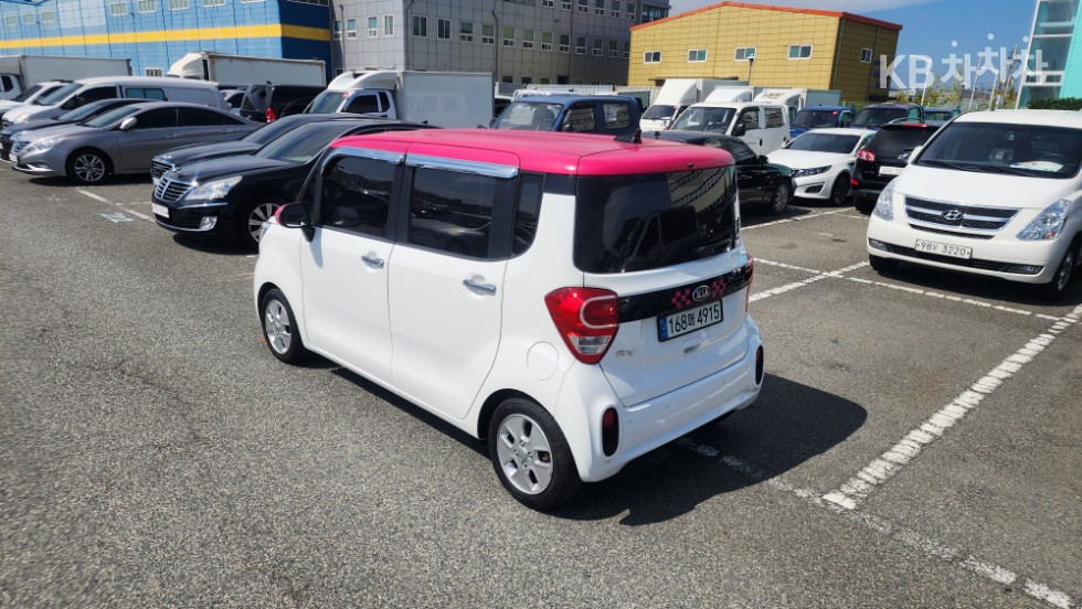 2021 - kia ray