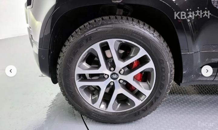 Land Rover Defender L663 110 P400 X 8