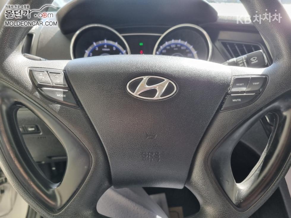 Hyundai Sonata — miniaturë 14