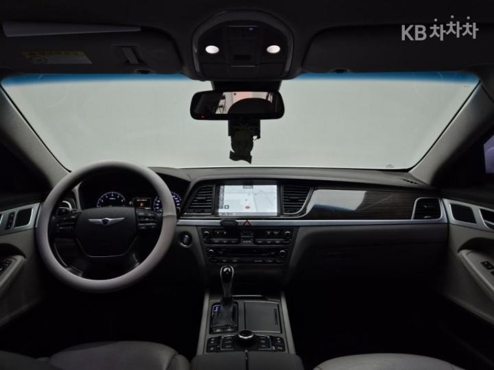 Hyundai Genesis DH G330 Premium AWD 8