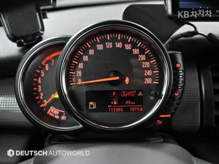 Mini Cooper 1.6 Base Type 9