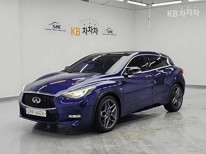 Infiniti Q30 2.0t Premium