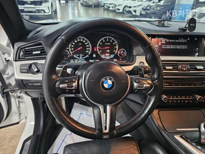 BMW M5 M Series Sedan F10 9