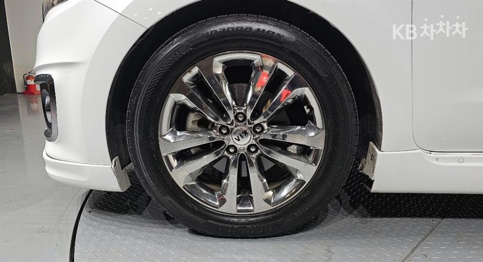 2017 - kia carnival