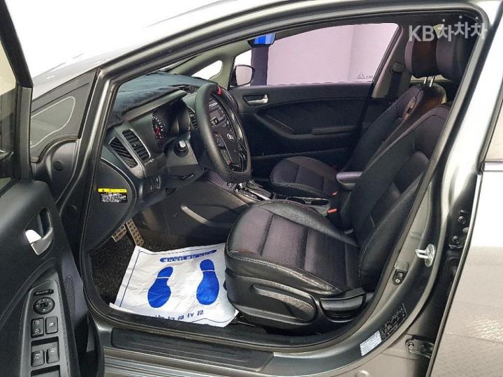 Kia K3 1.6 Gasoline Trendy Base Type 8