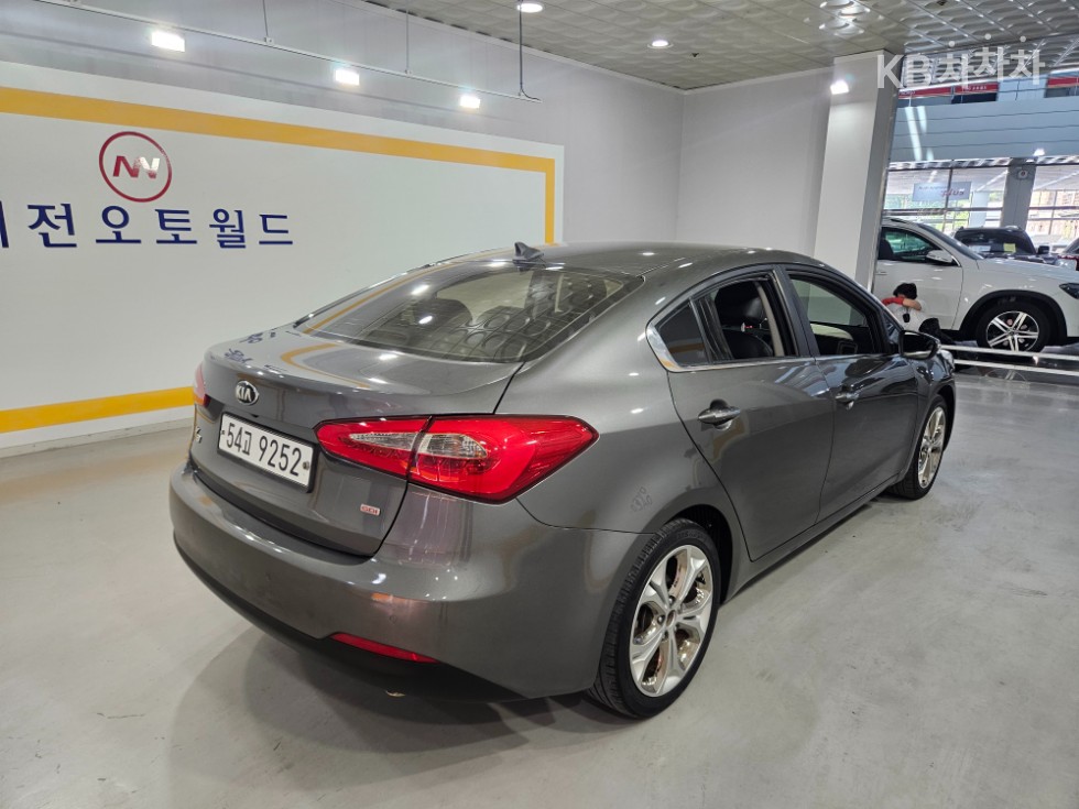 2013 - kia k3
