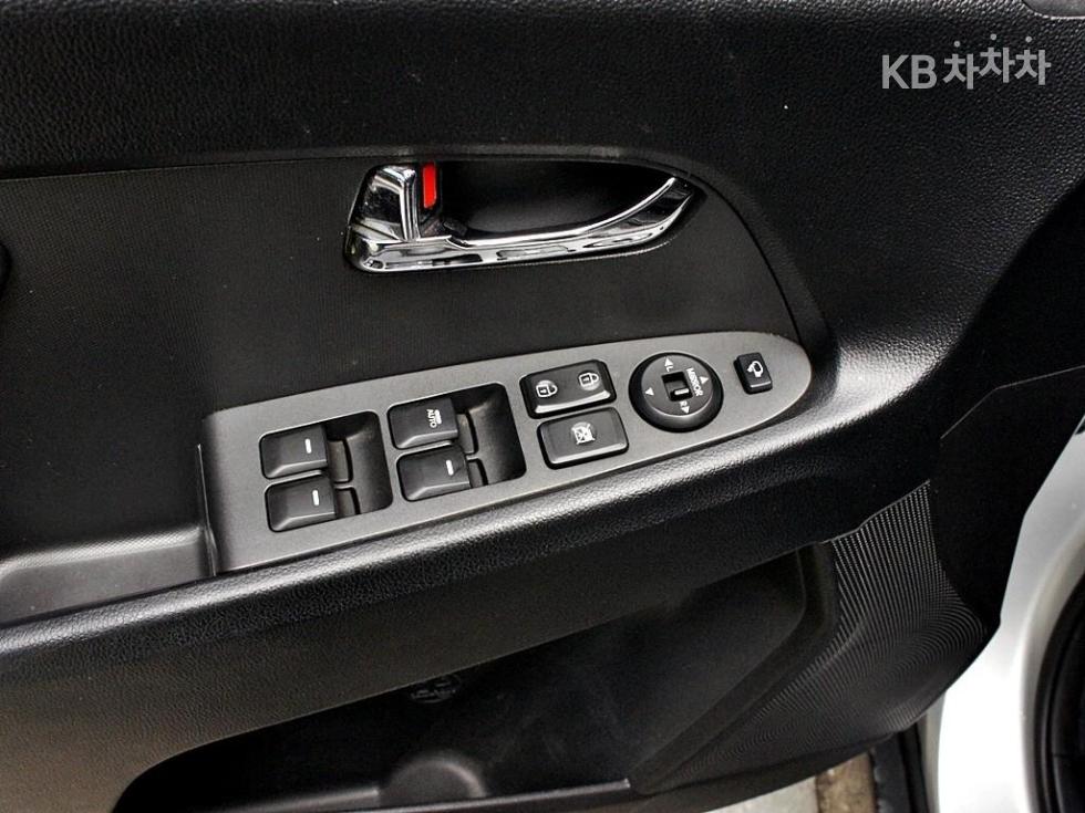 2013 - kia sportage