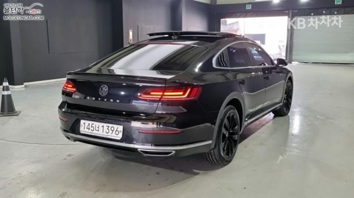 Volkswagen Arteon 2.0 TDI Elegance Prestige 3