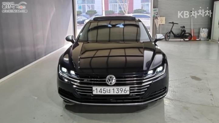 Volkswagen Arteon 2.0 TDI Elegance Prestige 4