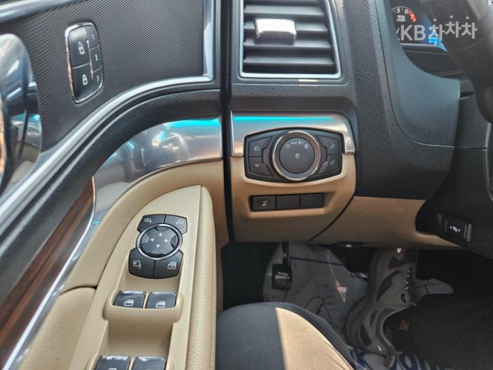 Ford Explorer New 3.5 Ti-VCT V6 4WD Limited 6