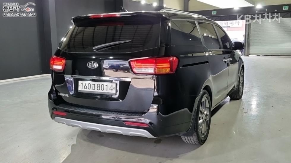 2016 - kia carnival