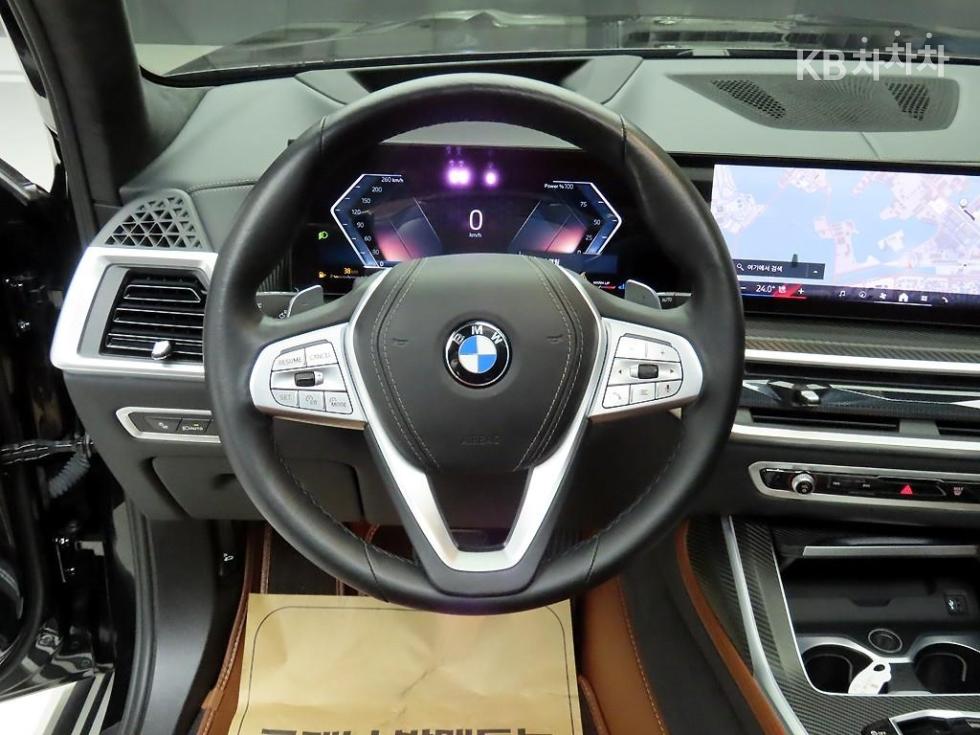 BMW X7 — miniaturë 9