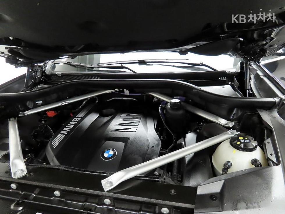 BMW X7 — miniaturë 20