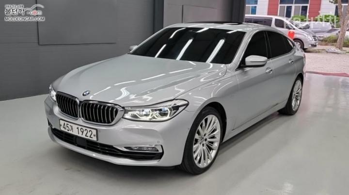 BMW 6 Series GranTurismo 640i xDrive Luxury 2