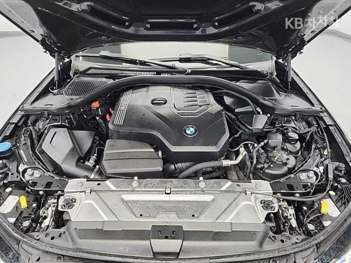 BMW 3 Series G20 320i Touring M Sport 6