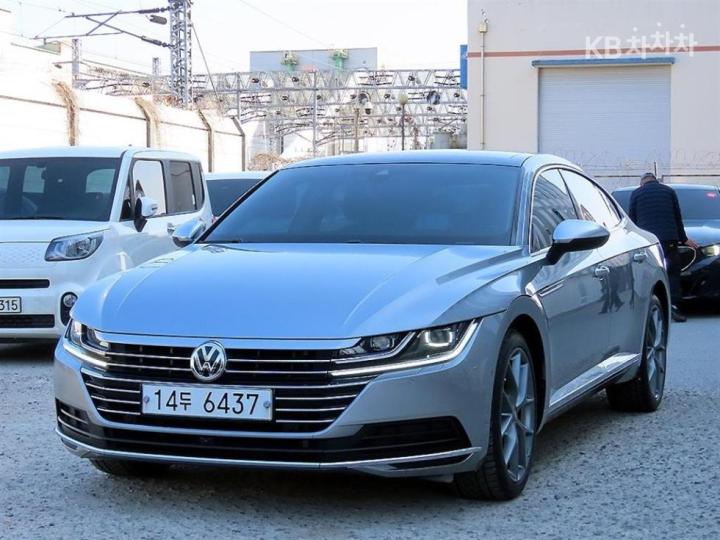Volkswagen Arteon 2.0 TDI Elegance Prestige 3