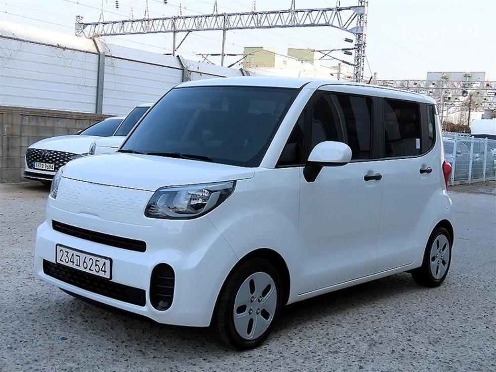 2022 - kia ray