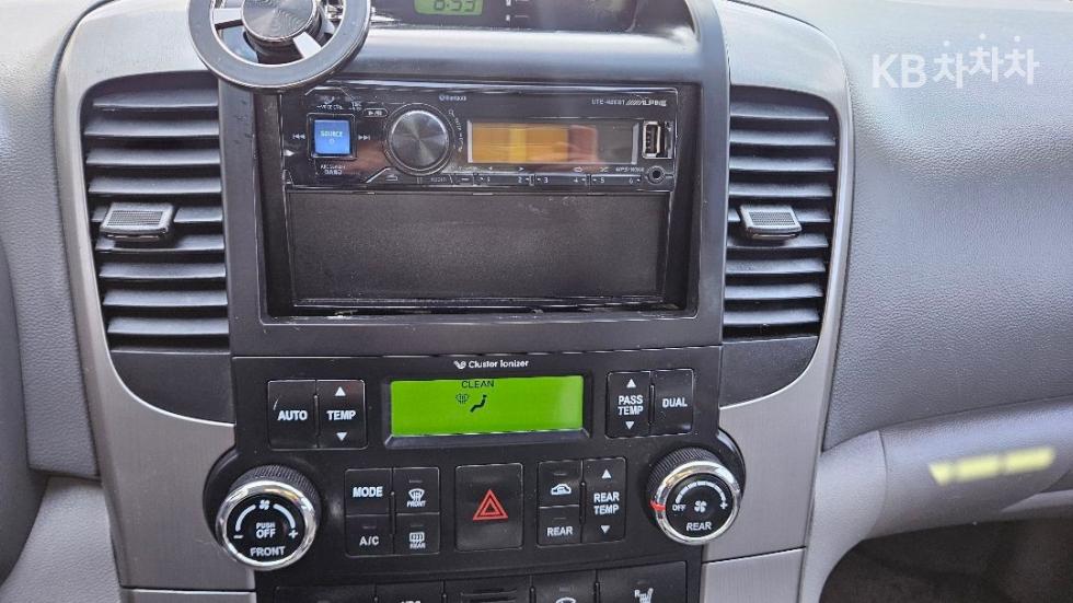 2014 - kia carnival