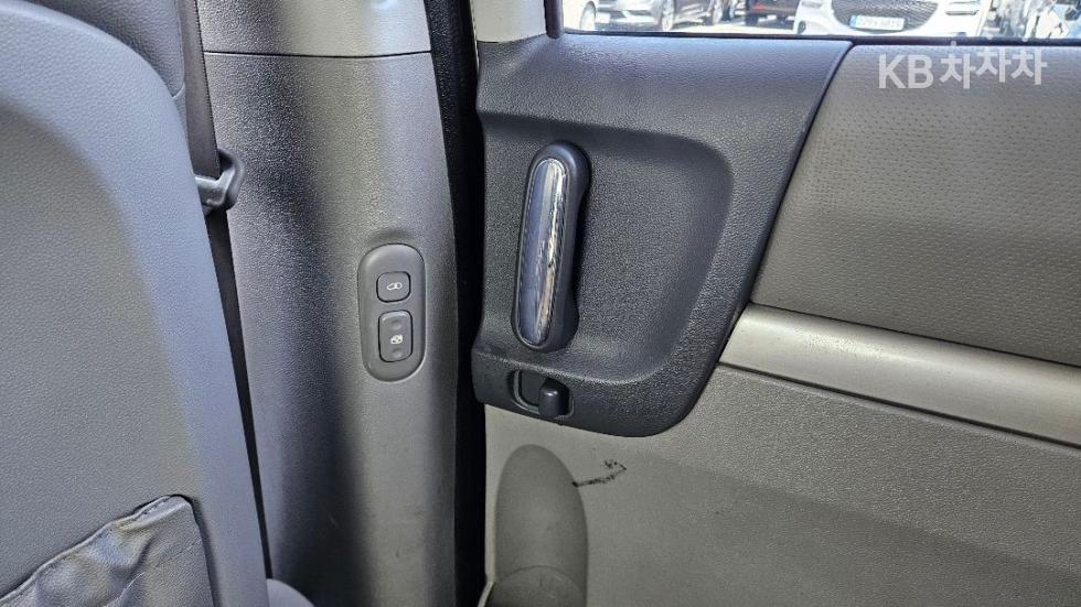 2014 - kia carnival